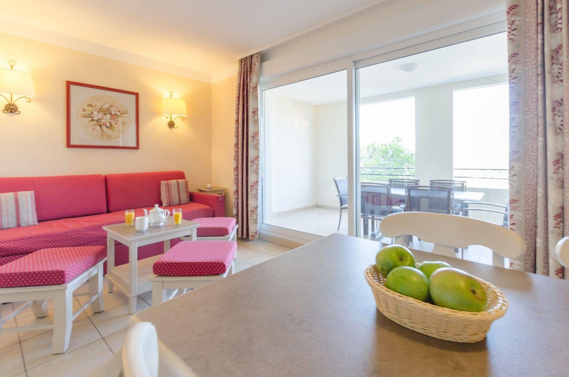 Residence Pierre & Vacances Les Coteaux De Pont-Royal Mallemort Extérieur photo